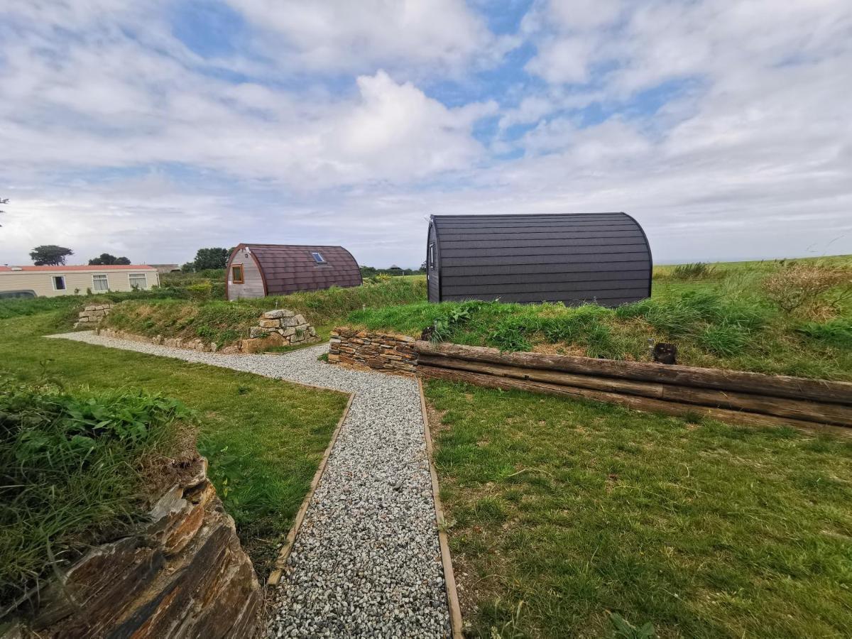 Вилла Glamping Pods Nr Порт-Айзек Экстерьер фото