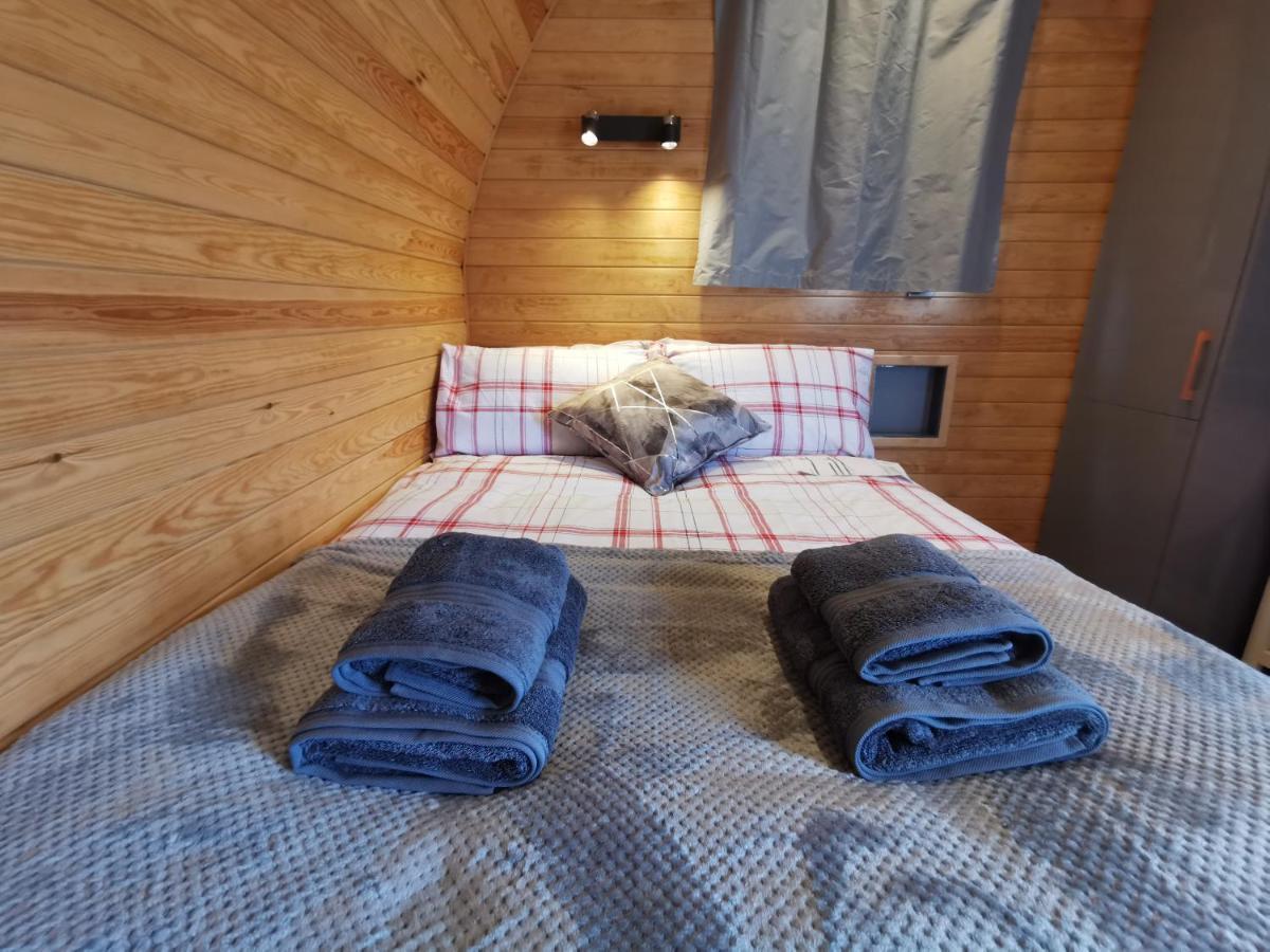 Вилла Glamping Pods Nr Порт-Айзек Экстерьер фото